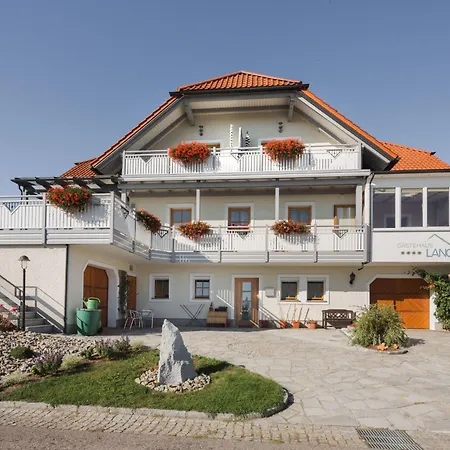 Panorama-studio In Pfarrkirchen By Interhome Daire